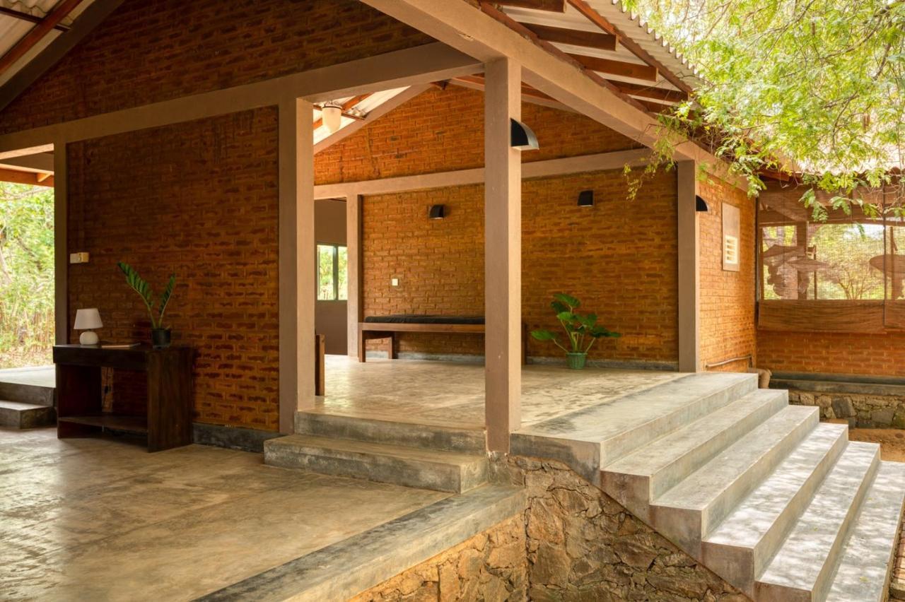 Bed and Breakfast Hide Yala Тиссамахарама Экстерьер фото